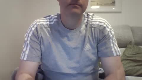 bobby_113 online show from 02/05/25, 12:38