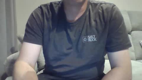 bobby_113 online show from 09/11/25, 12:22