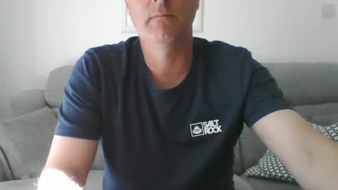 bobby_113 online show from 09/23/25, 11:46