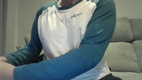 bobby_113 online show from 10/21/25, 09:54