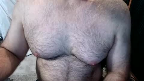 Snapshot of bobbyhill27b chatting on 08/04/26, 06:43 BobbyHill27b online show from 08/04/26, 06:43