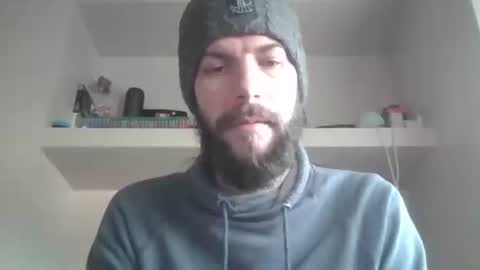 bobbysinger2009 online show from 12/18/25, 02:12