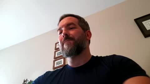Snapshot of bobchmw chatting on 05/18/26, 12:22 Bobchmw online show from 05/18/26, 12:22