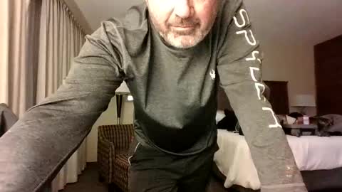 Snapshot of bobjones5003 chatting on 02/28/25, 05:26 bobjones5003 online show from 02/28/25, 05:26