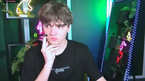 bodi_jon online show from 04/28/26, 06:57