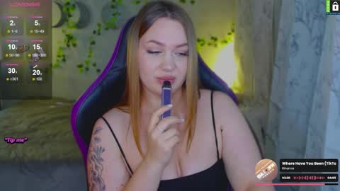  Lina  online show from 11/07/25, 08:20