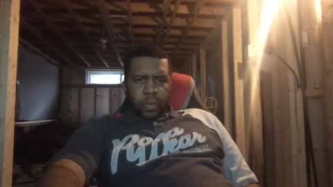 Bogarcon234 online show from 11/18/25, 07:07