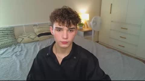 ALEXPVT IS OPEN online show from 10/02/25, 08:54