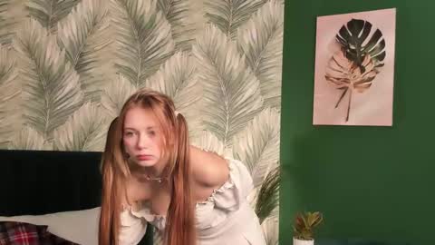 Kira online show from 11/03/25, 03:30