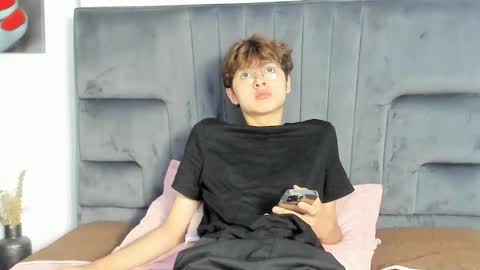 Boleyn online show from 02/17/25, 01:32