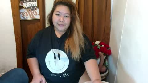 Snapshot of bombaliciouszzz chatting on 06/20/26, 12:36 Camille online show from 06/20/26, 12:36
