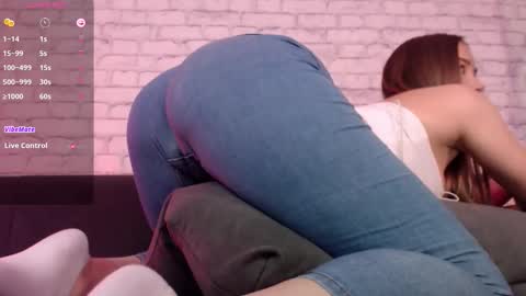 Snapshot of bonbon_aria chatting on 11/27/25, 06:15 Aria online show from 11/27/25, 06:15