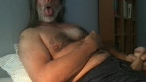 Snapshot of bonderbarney chatting on 07/01/26, 11:45 BonderBarney online show from 07/01/26, 11:45