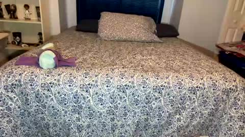 FRECKLES online show from 01/13/25, 12:56