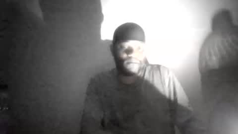 Snapshot of bonesda477613 chatting on 05/17/26, 05:05 bonesda477613 online show from 05/17/26, 05:05