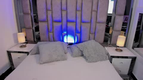 bonet_iris online show from 04/06/26, 07:04