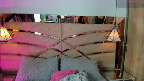 Snapshot of bonet_iris chatting on 05/23/26, 11:03 bonet_iris online show from 05/23/26, 11:03