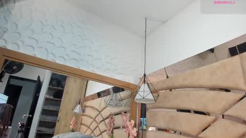 bonet_iris online show from 07/19/26, 11:03