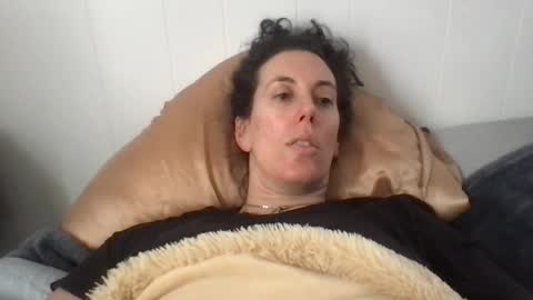 Snapshot of bonfirebonnie chatting on 01/19/25, 07:26 Bonnie online show from 01/19/25, 07:26