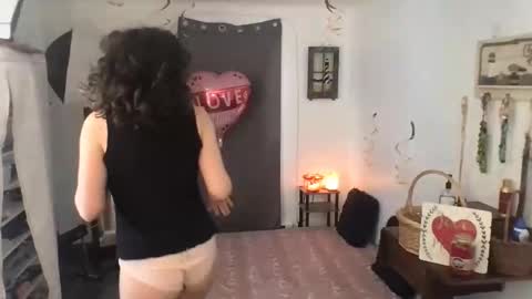 Snapshot of bonfirebonnie chatting on 02/04/25, 03:04 Bonnie online show from 02/04/25, 03:04