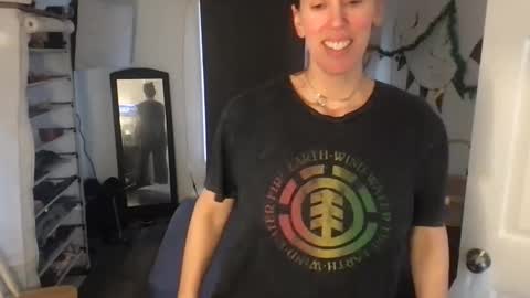 Snapshot of bonfirebonnie chatting on 03/06/25, 08:16 Bonnie online show from 03/06/25, 08:16