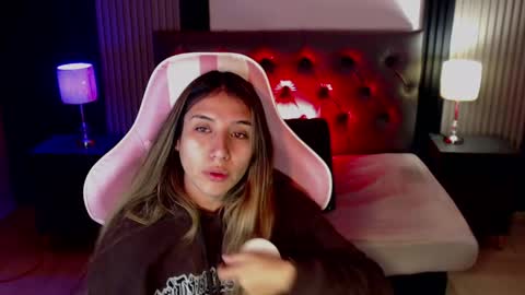 bonnali_lune online show from 05/31/26, 05:04