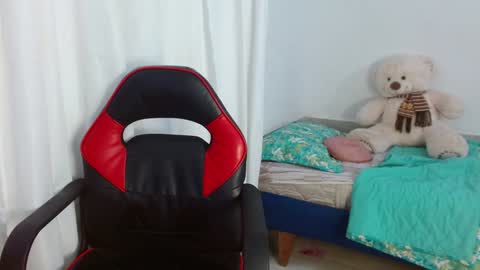 Bonnie online show from 02/06/25, 03:27