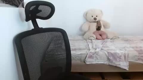 Bonnie online show from 02/11/25, 03:40