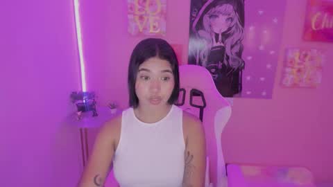 Snapshot of bonnie_benet chatting on 01/18/25, 02:12 Bonnie online show from 01/18/25, 02:12