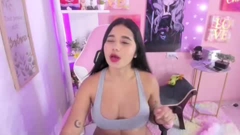 Snapshot of bonnie_benet chatting on 10/22/25, 03:40 Bonnie online show from 10/22/25, 03:40