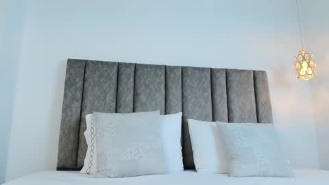 Bonnie online show from 10/01/25, 04:29