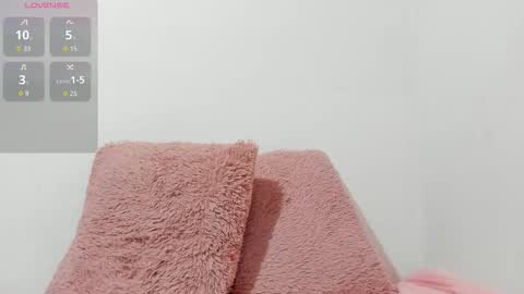 Ana online show from 09/28/25, 02:22