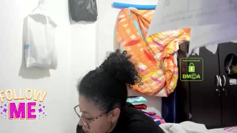 bonnie lam  hello welcome to my room I hope you have fun and you can reach your maximum pleasure here with me online show from 11/14/25, 04:11