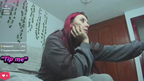 Bonnie Help me reach 500 likes online show from 01/04/25, 01:10