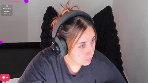 Bonnie Help me reach 500 likes online show from 02/12/26, 07:53