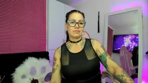 Snapshot of bonnie_ray40 chatting on 07/11/26, 03:53 bonnie online show from 07/11/26, 03:53
