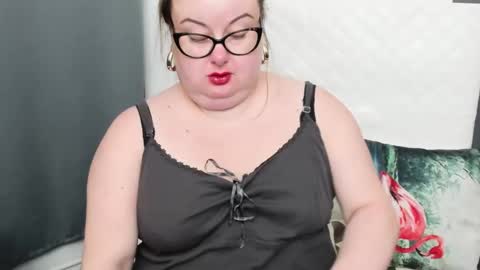 Bonnie online show from 12/21/24, 08:18