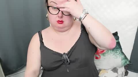 Bonnie online show from 12/31/24, 09:53