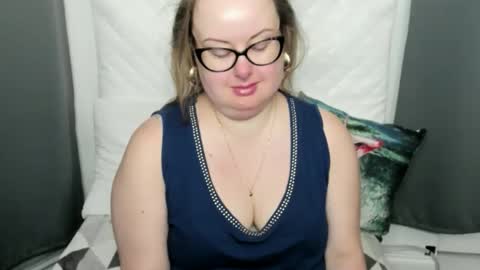 Bonnie online show from 11/26/25, 05:08