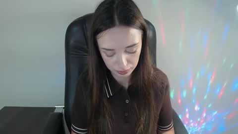 Snapshot of bonniexxx_ chatting on 09/19/25, 06:26 Bonnie online show from 09/19/25, 06:26