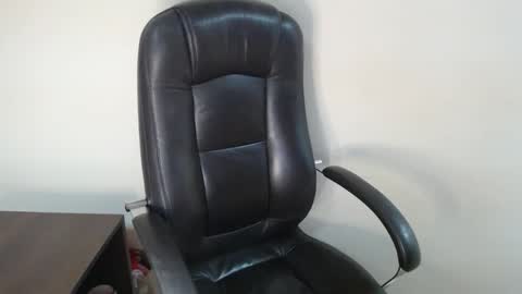 Snapshot of bonniexxx_ chatting on 12/03/25, 11:30 Bonnie online show from 12/03/25, 11:30