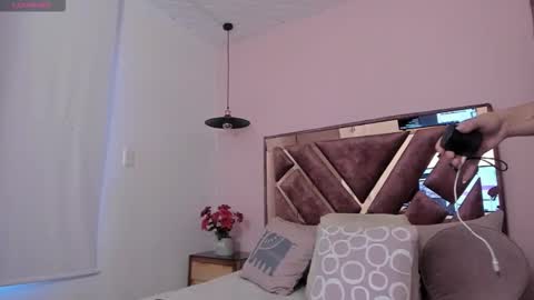 Bonny Jones online show from 09/27/25, 07:30