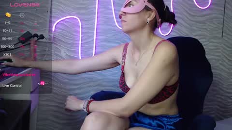 Snapshot of bonny_klyde95 chatting on 07/21/26, 06:05 bonny_klyde95 online show from 07/21/26, 06:05