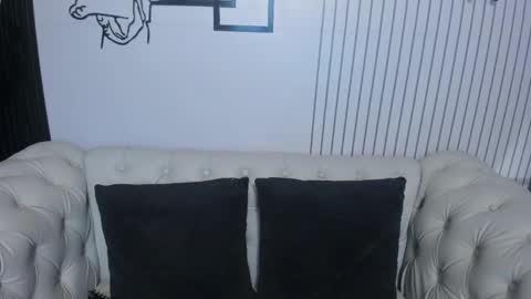 Vicky online show from 04/15/26, 12:23