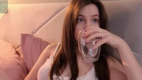 Eva online show from 10/05/25, 07:12