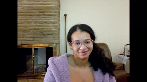 Queen Bon Vivantt online show from 10/20/25, 01:22