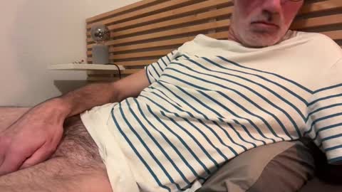 bonzo21 online show from 12/26/24, 09:37