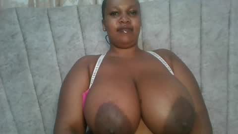 Snapshot of boobberry01 chatting on 07/29/26, 01:59 Berry online show from 07/29/26, 01:59