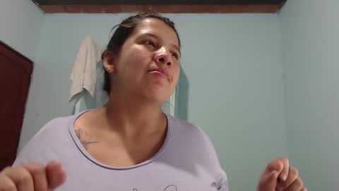 Luciana independent model online show from 11/23/25, 09:14