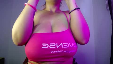 KIM     online show from 10/08/25, 07:11